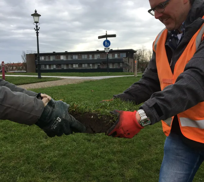 Stap 6 Trekken aan de plag om sterkte te bepalen