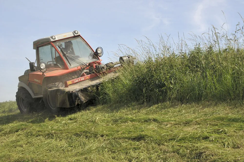 Maaiwerk met klein materieel (EurECO)